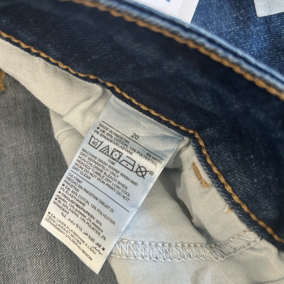 NWT Old Navy High Rise Rockstar Super Skinny Jeans Size 20 - Picture 2 of 5